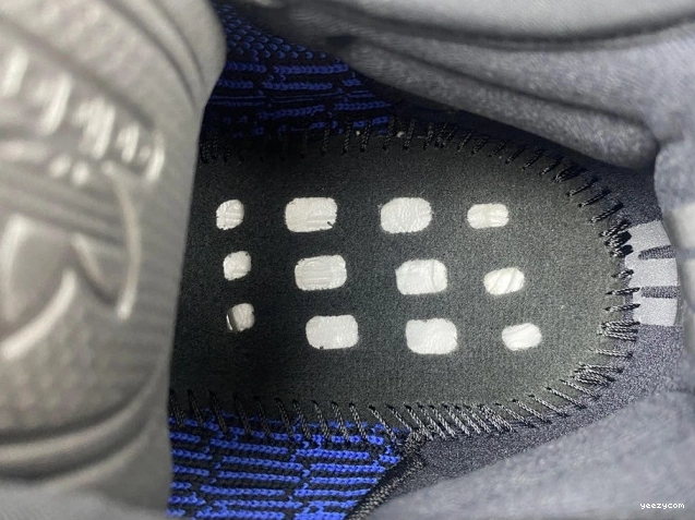 GY7164 Boost V2 Dazzling Adidas 350 Yeezy Blue 0808